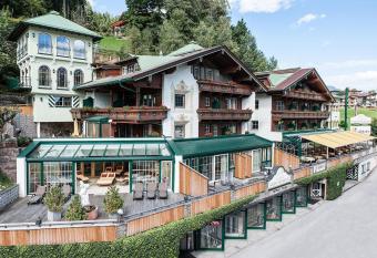 Wohlf  hlhotel KERSCHDORFER - alpine hotel - garni superior- adults only has Balcony rooms