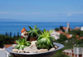 Apartments Mateljak has Balcony rooms