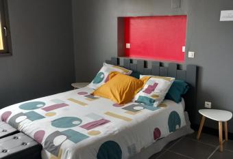 La chambre du Clos Barriant has Balcony rooms