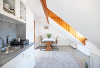 Apartment & room Pristov has Balcony rooms