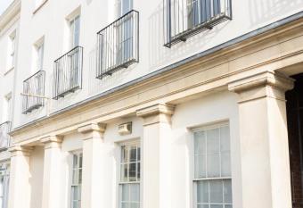 Spa Court allows 18 year olds to book a room