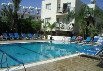 Pavlinia Hotel & Apartments allows 18 year olds to book a room