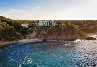 Pacific King Hotel has Balcony rooms