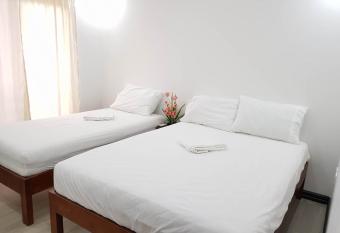 Tagaytay Guest House has Balcony rooms