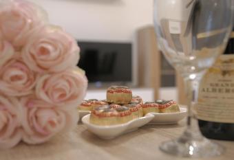 Niki Apartment has Balcony rooms