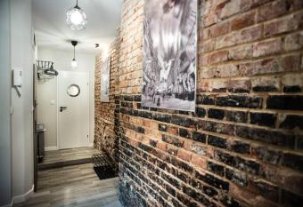 Apartament Antresola Drzewna has Balcony rooms