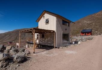 Complejo Odella Casas de Monta  a allows 18 year olds to book a room