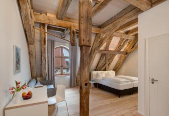 Post Berching has Balcony rooms