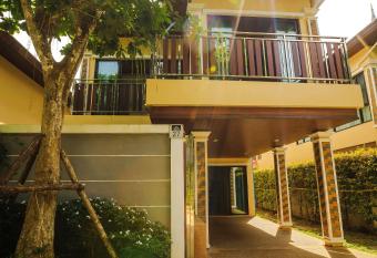 Dnc Pool Villa Aonang Krabi allows 18 year olds to book a room