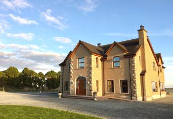 Mourne Country House Bed and Breakfast allows 18 year olds to book a room