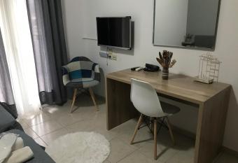 Heaven Studios & Apartments has Balcony rooms