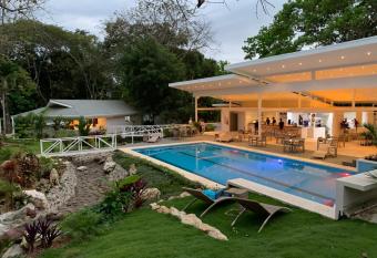 Aves Hotel Montezuma has Balcony rooms