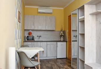 Ang  la Vendegh  z has Balcony rooms