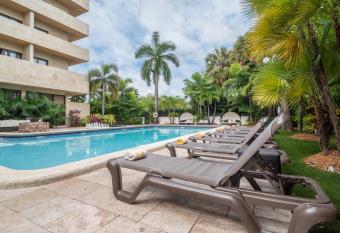 Regency Miami Airport by Sonesta has Balcony rooms