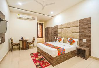 FabHotel Grand Inn allows 18 year olds to book a room