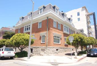 Jackson Court allows 18 year olds to book a room