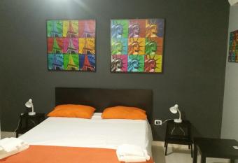 B&B Colors has Balcony rooms