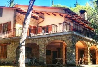 Vintage 70s Home has Balcony rooms