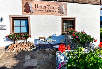 Haus Tirol Ehrwald has Balcony rooms