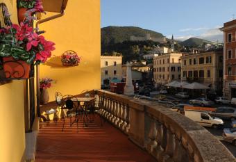 La Terrazza has Balcony rooms
