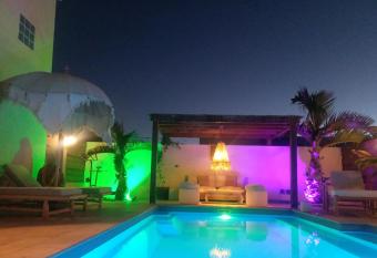 Villa mimosa has Balcony rooms