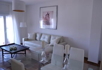 APARTAMENTOS TUR  STICOS, PONCE DE LE  N, Deluxe has Balcony rooms