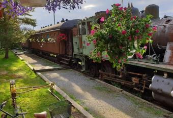 Junamajoitus Tuuri Train Station allows 18 year olds to book a room
