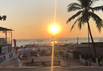 Sky Beach View has Balcony rooms