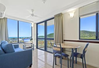    Airliedise   NO hills   5min walk 2 Port of Airlie/Ferry terminal   WiFi   Netflix allows 18 year olds to book a room