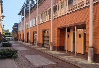 #EatSleepEnjoyRepeat allows 18 year olds to book a room