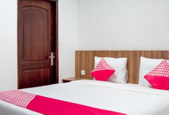 OYO 1183 Papakoel allows 18 year olds to book a room