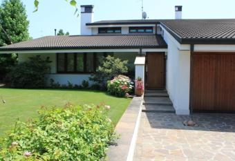 3 Tesori B&B allows 18 year olds to book a room