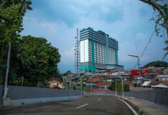 Bigland Hotel Bogor has Balcony rooms
