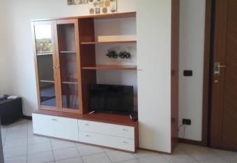 Casa di marghi allows 18 year olds to book a room