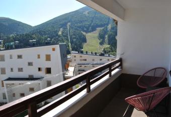 Apartment Vucko has Balcony rooms