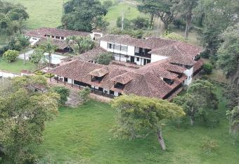 Hacienda El Novillero allows 18 year olds to book a room