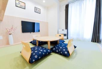 momo premium 303 has Balcony rooms