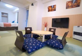 momo premium 501 has Balcony rooms