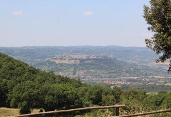 Agriturismo Fattoria Poggio Boalaio has Balcony rooms
