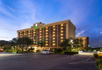 Holiday Inn & Suites Orlando Sw - Celebration Area By IHG has Balcony rooms