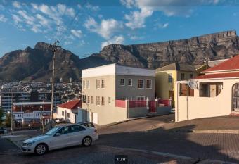 Table Mountain View Villa has rooms with a private hot tub