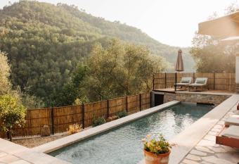 Apricus Locanda Boutique Hotel allows 18 year olds to book a room