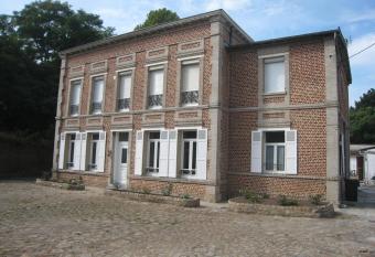 La KEFOISE has Balcony rooms