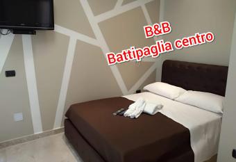 Battipaglia Centro has Balcony rooms