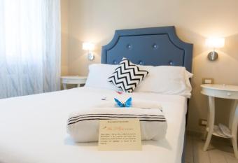 Nero D Avorio Aparthotel & SPA allows 18 year olds to book a room