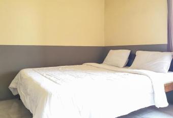 Tengger Indah Bromo Homestay at Desa Wisata Bromo allows 18 year olds to book a room