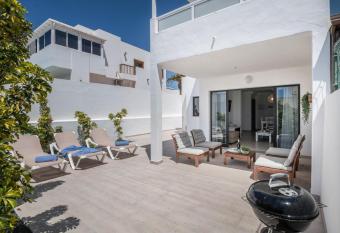 Alegria has Balcony rooms