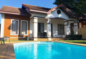 villa coconut garden 1 has Balcony rooms