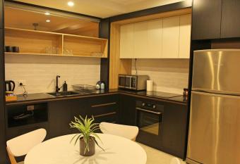 Stylish, Modern, Cute as a Button - Braddon CBD has Balcony rooms