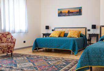 B&B Mount Etna has Balcony rooms